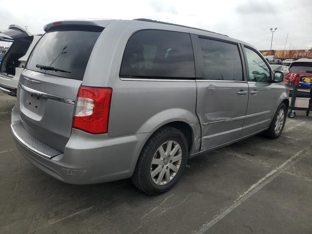 CHRYSLER TOWN & COUNTRY TOURING