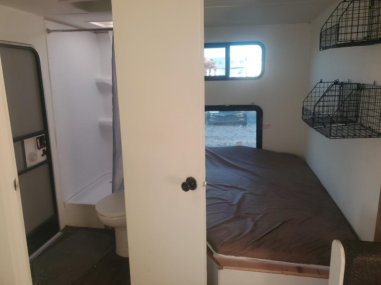 Lot #3305330318 2018 STARCRAFT TRAVEL TRA