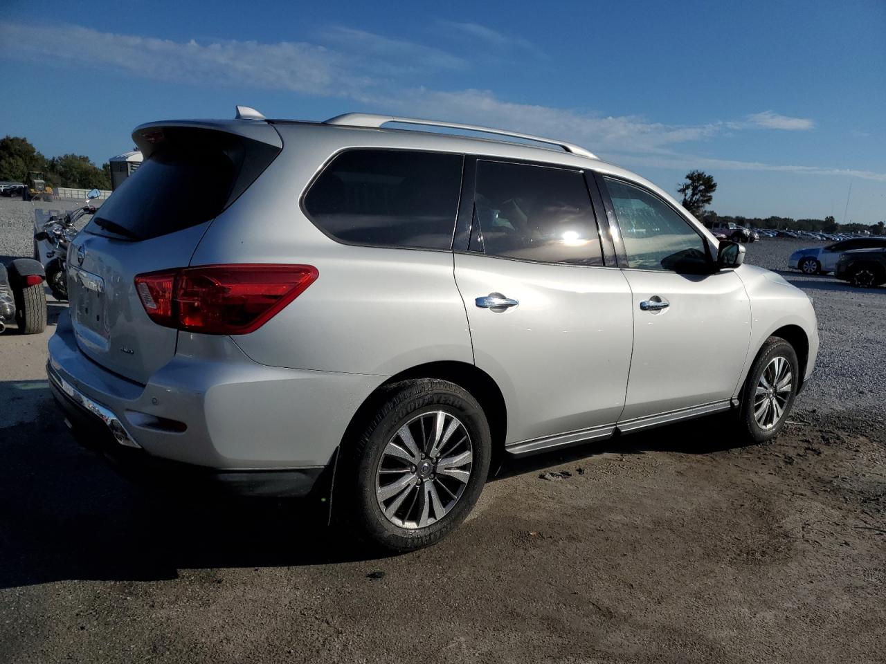 NISSAN PATHFINDER S