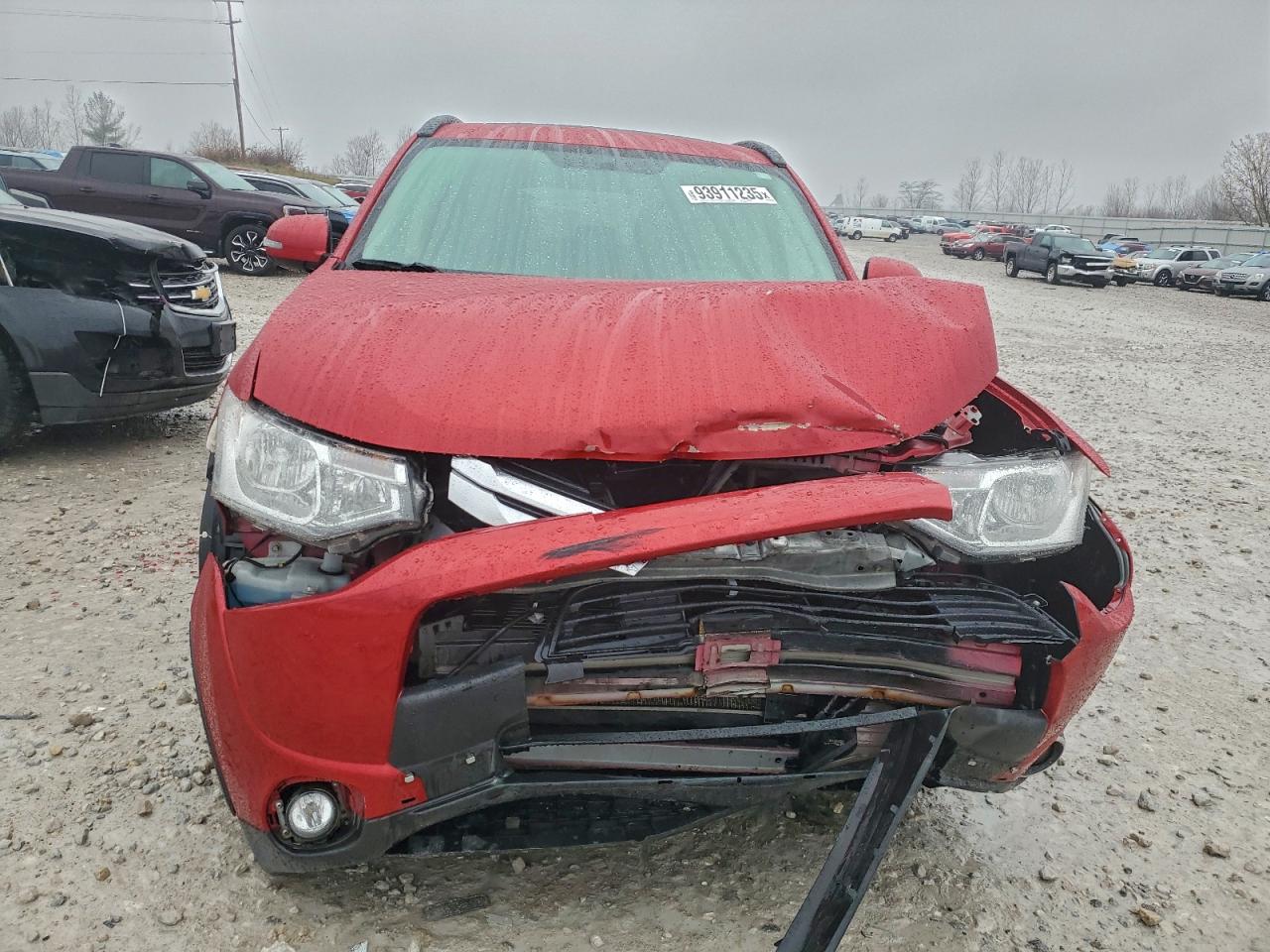 MITSUBISHI OUTLANDER SE