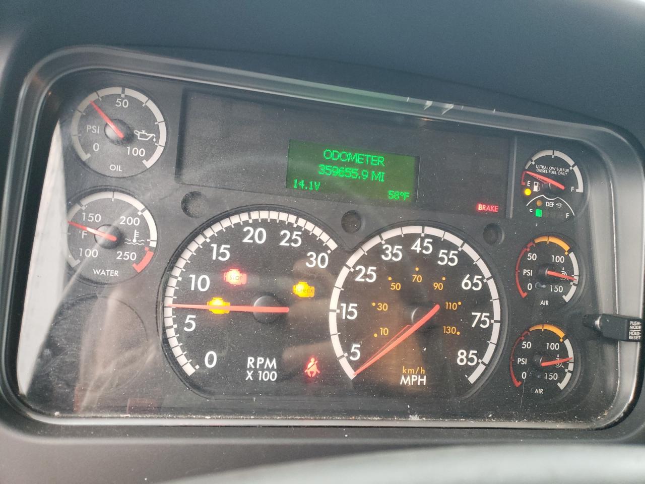 Lot #3293283445 2018 FREIGHTLINER M2 106 MED