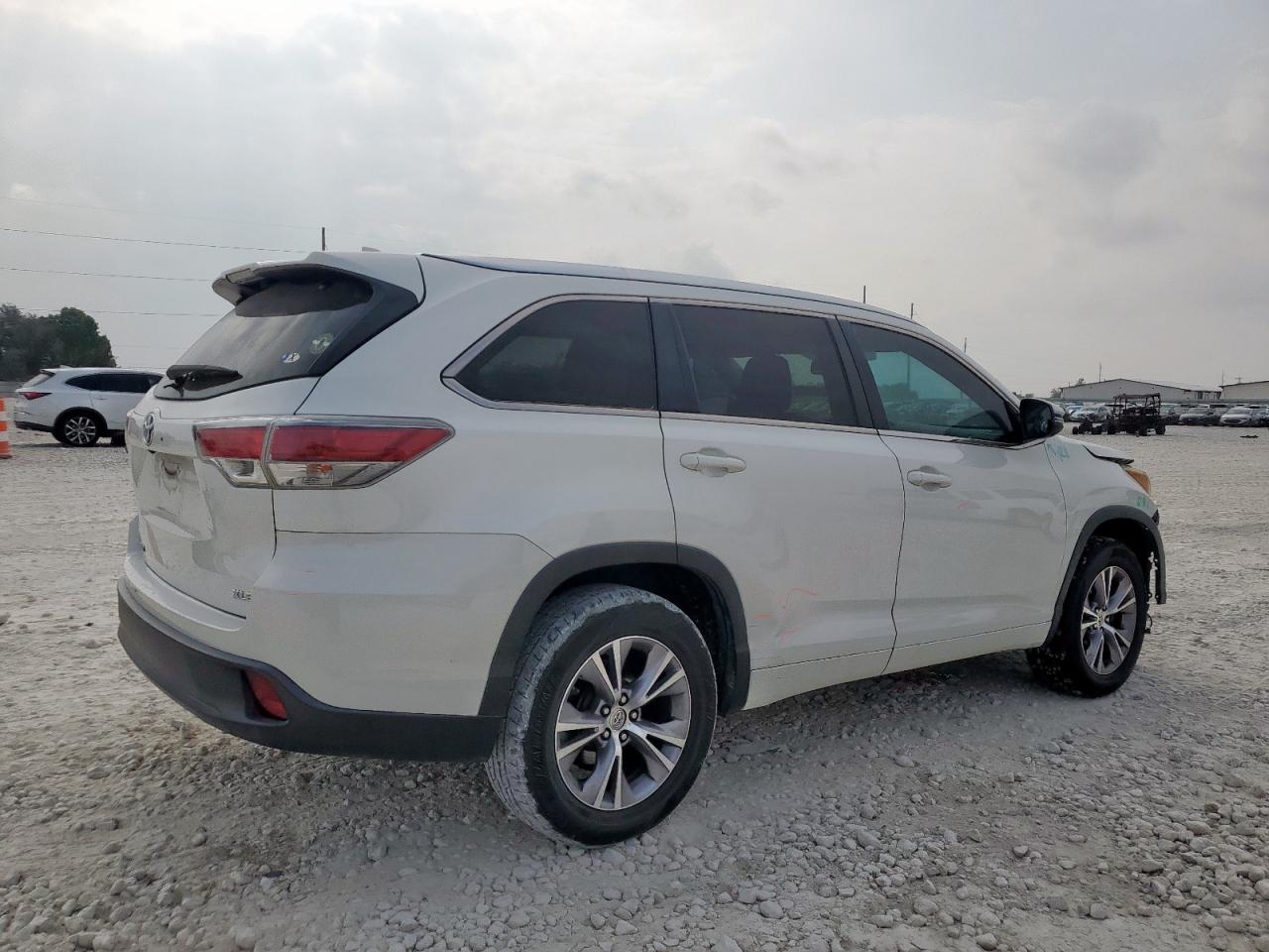 TOYOTA HIGHLANDER XLE