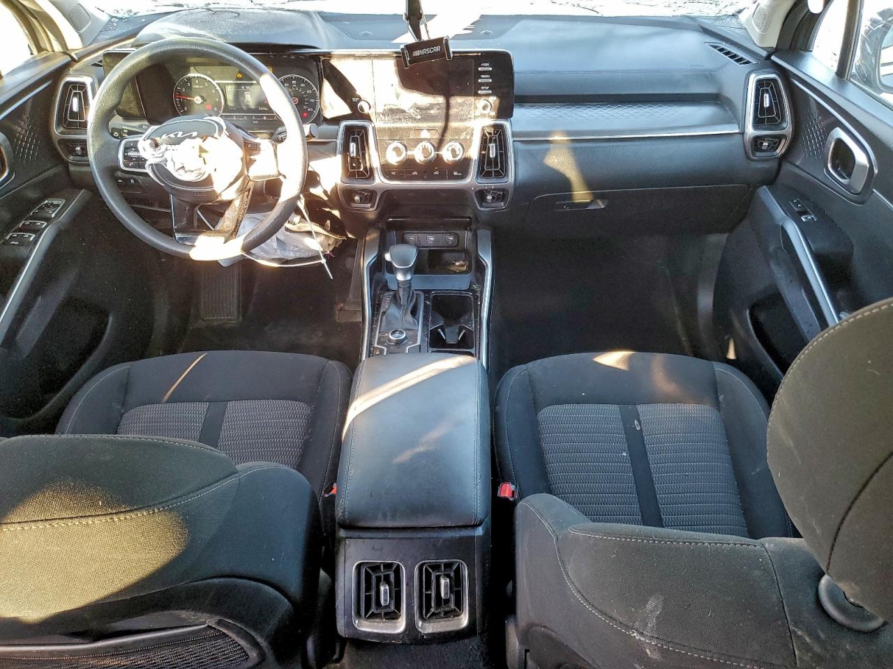 Lot #3297909775 2023 KIA SORENTO LX