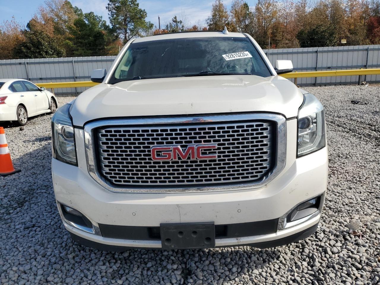 GMC YUKON K1500 SLT