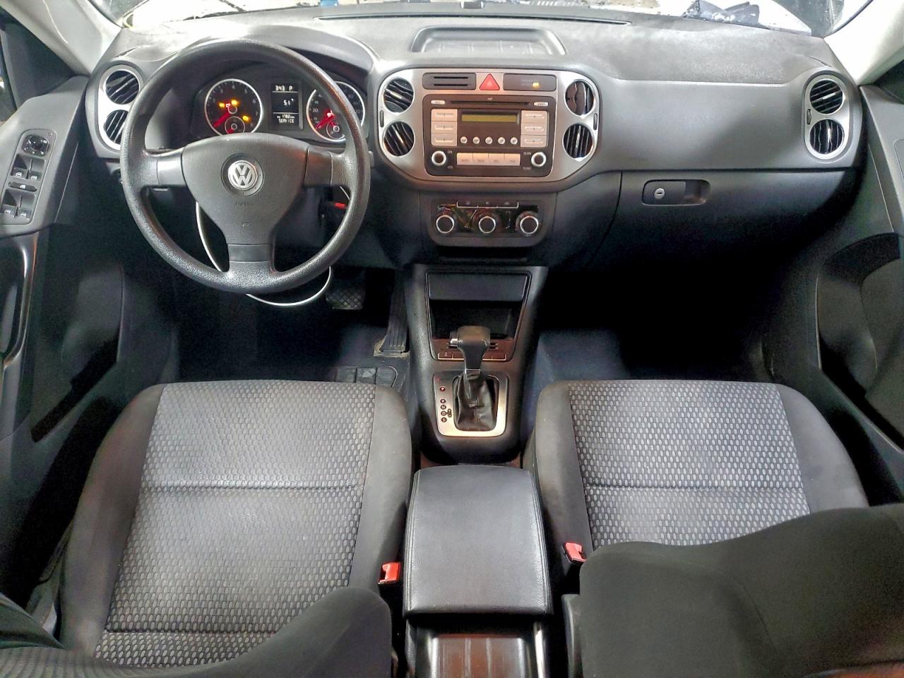 VOLKSWAGEN TIGUAN SE