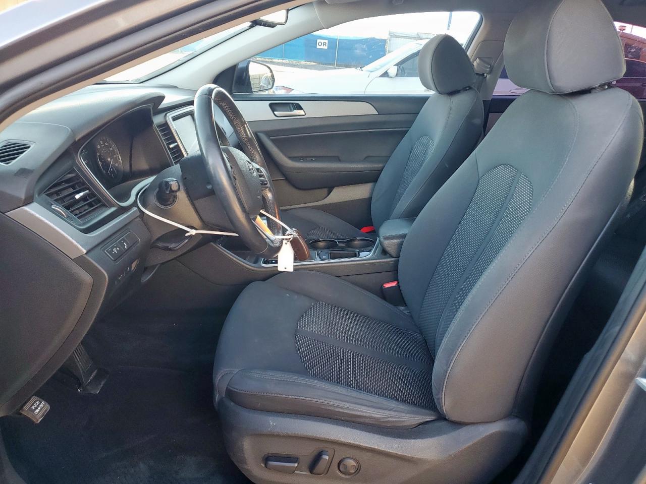 HYUNDAI SONATA SPORT