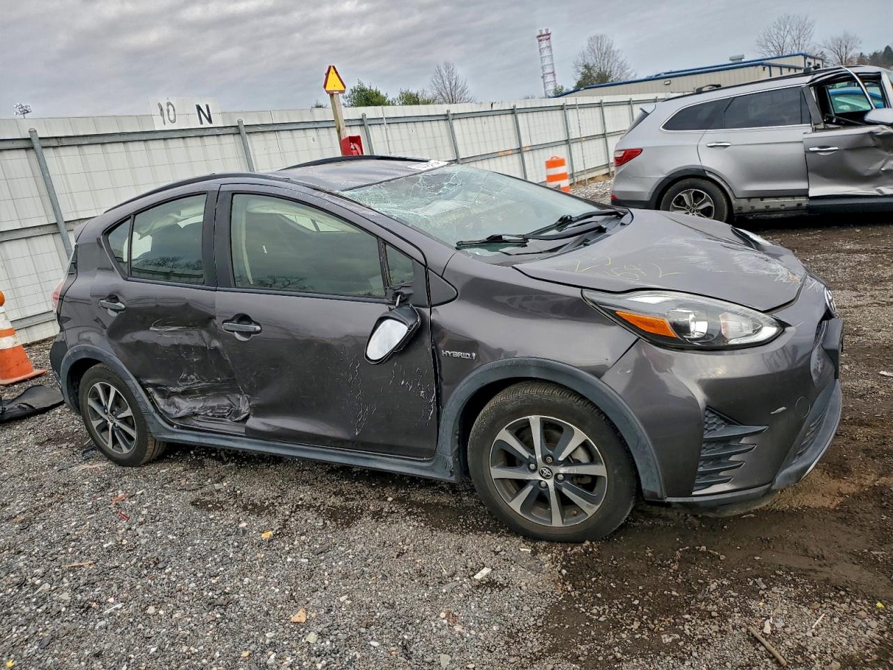 TOYOTA PRIUS C