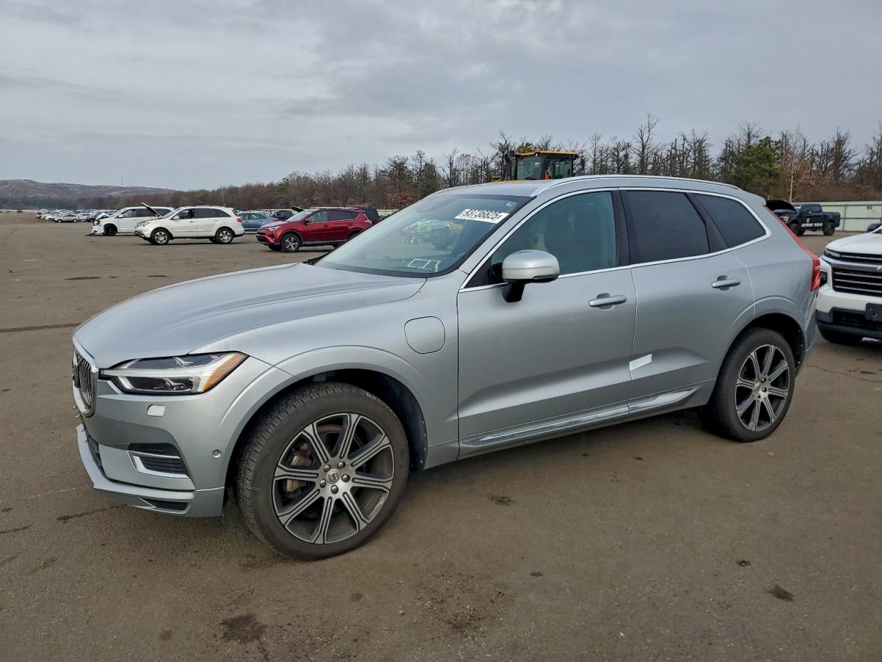 Lot #3302796909 2018 VOLVO XC60 T8 IN