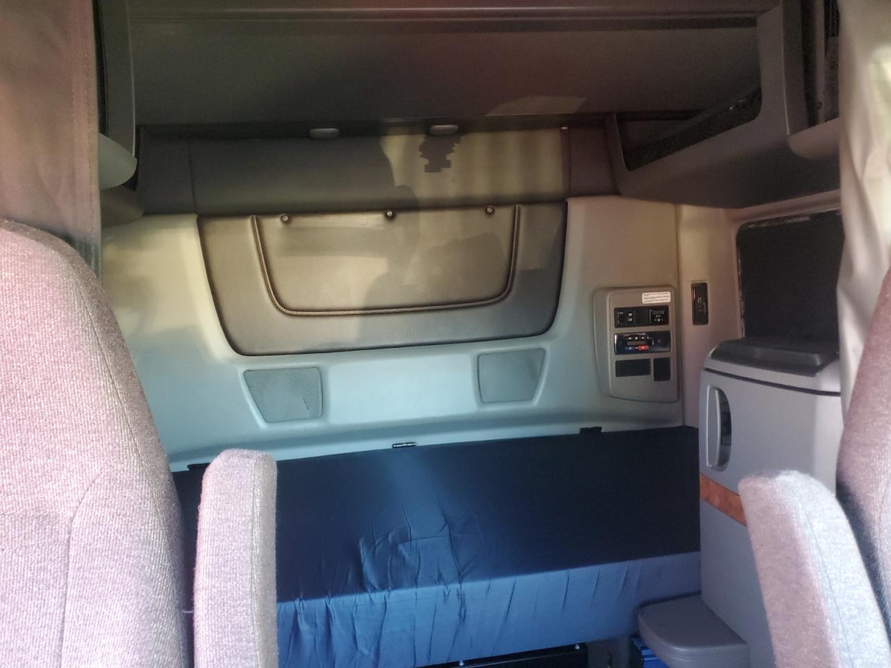 Lot #3306867975 2020 INTERNATIONAL LT625