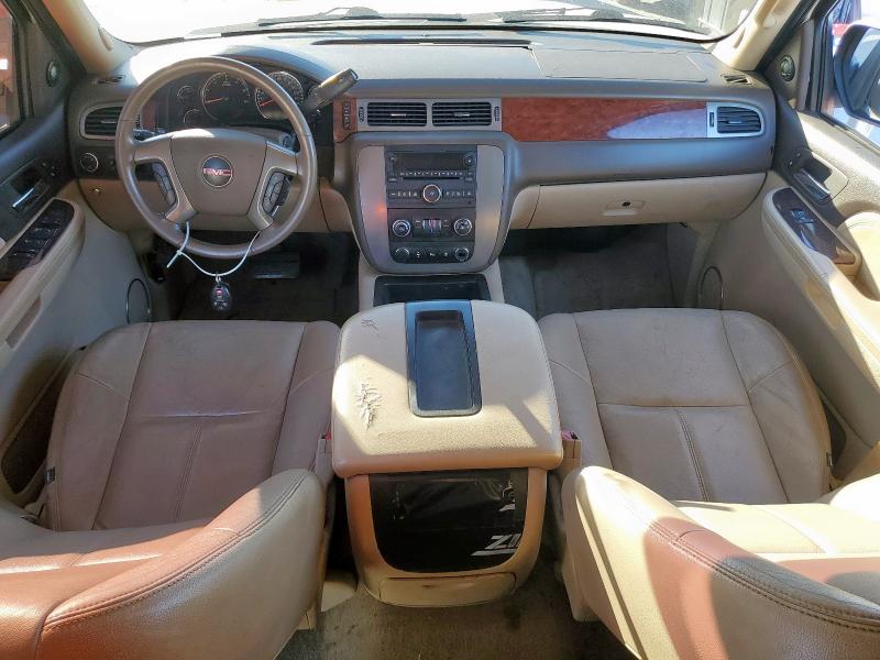 2013 GMC YUKON SLE - 1GKS1AE05DR324054