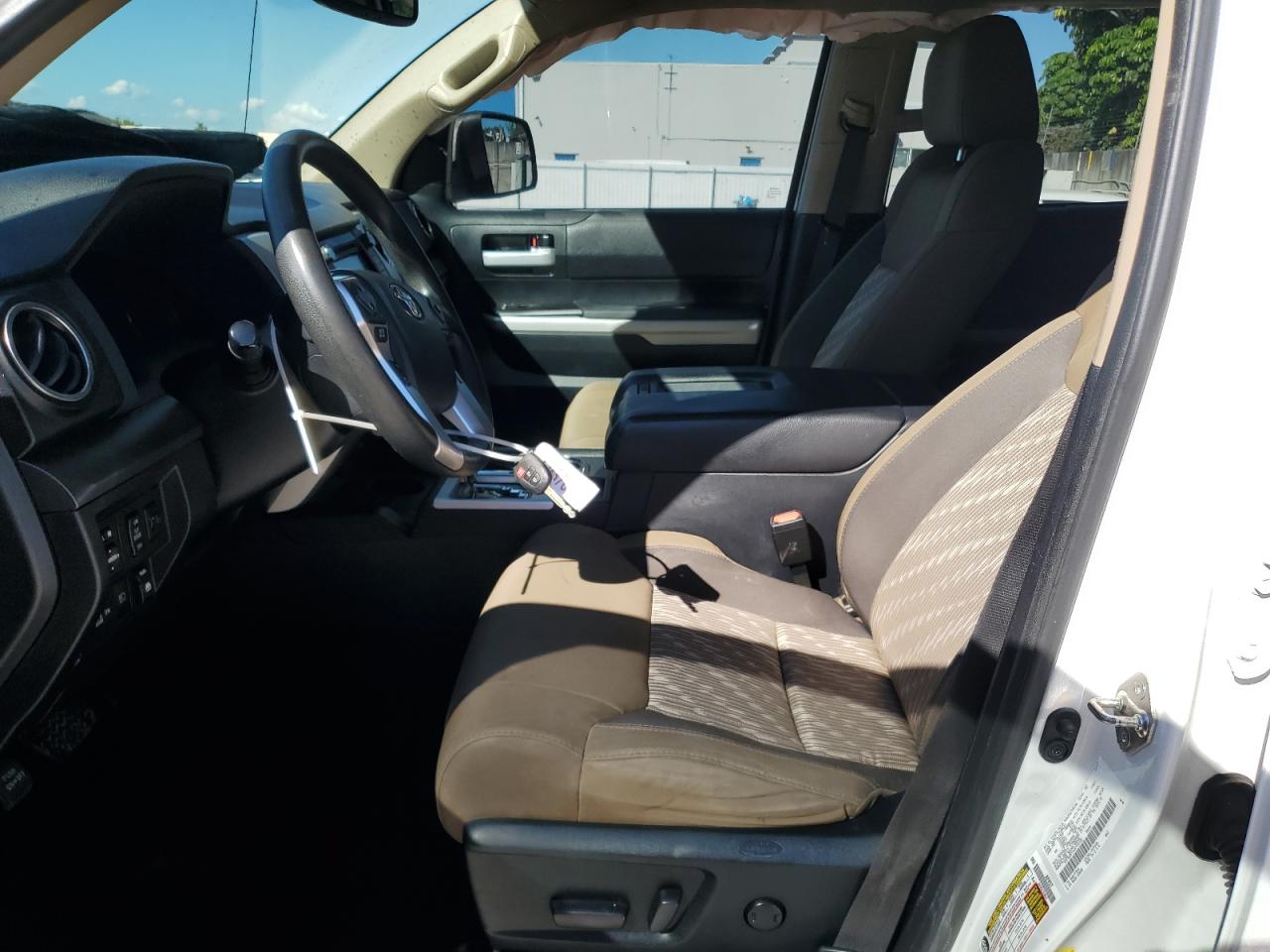 TOYOTA TUNDRA CREWMAX SR5