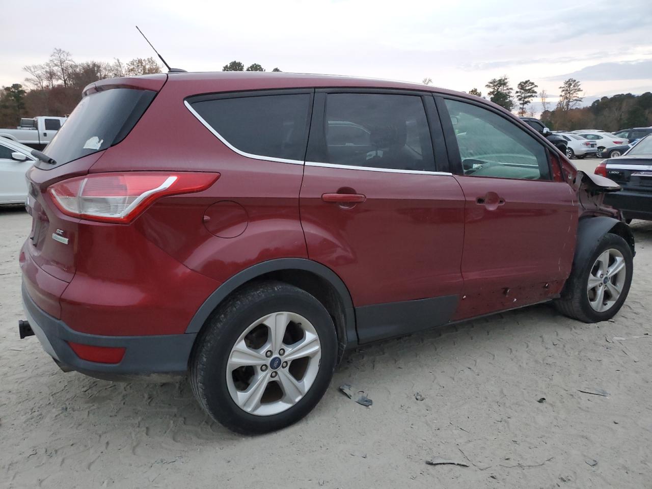 FORD ESCAPE SE