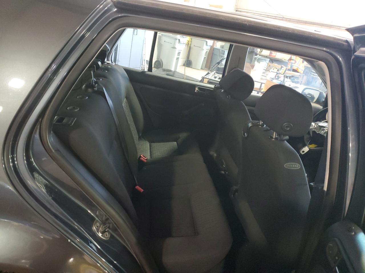 Lot #3298123175 2005 VOLKSWAGEN GOLF GL