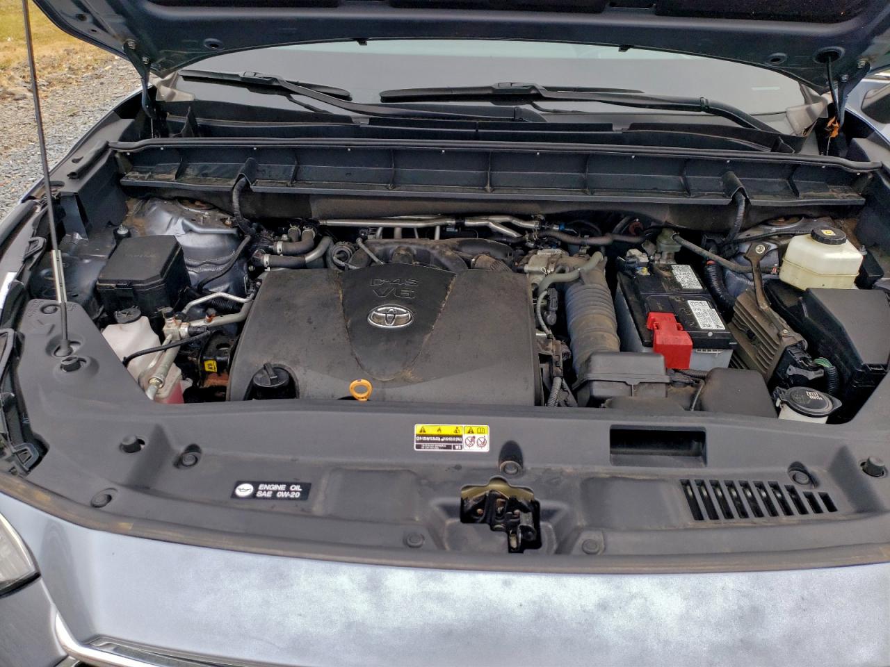 TOYOTA HIGHLANDER PLATINUM