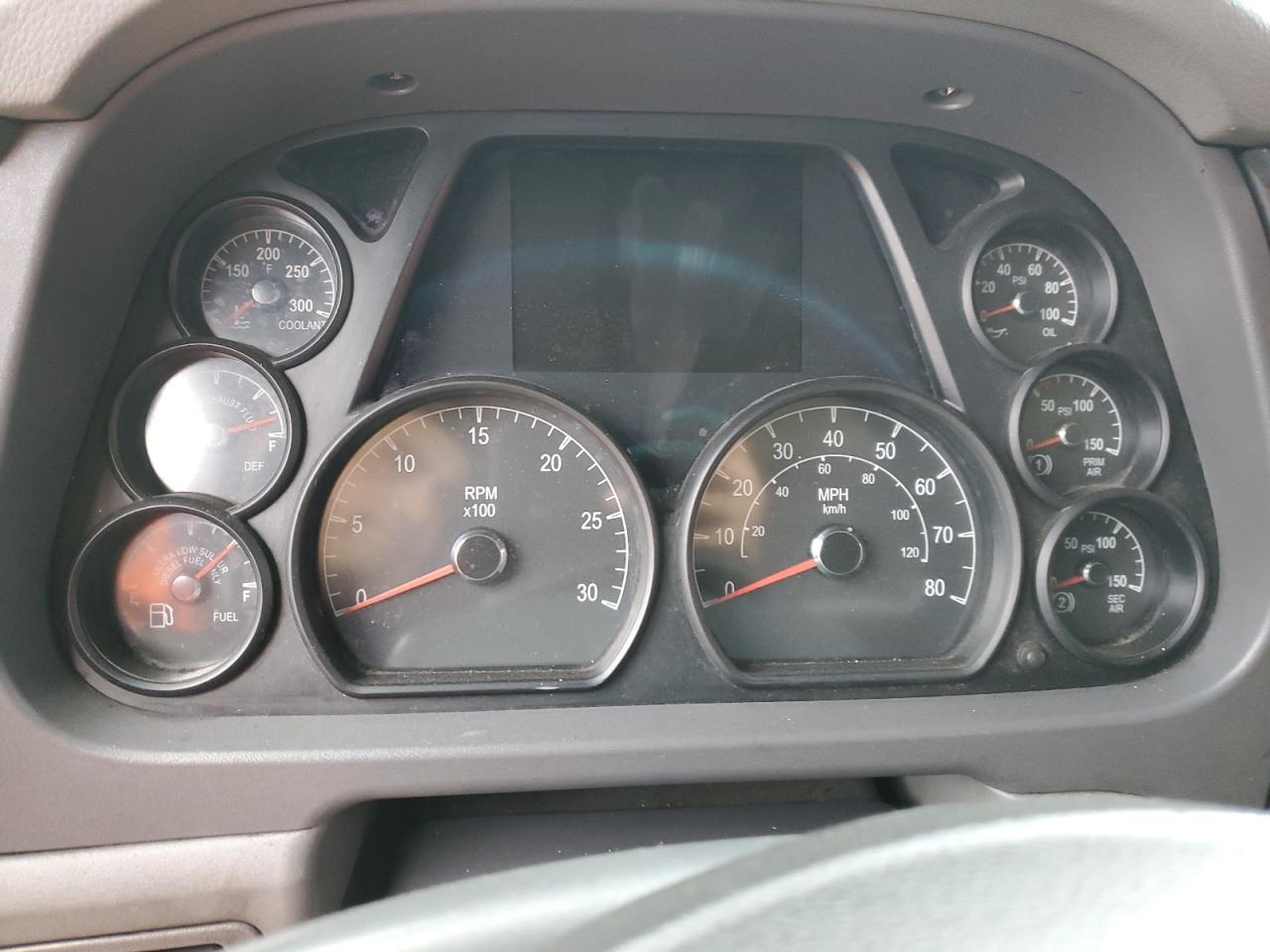 Lot #3286700281 2017 PETERBILT 579