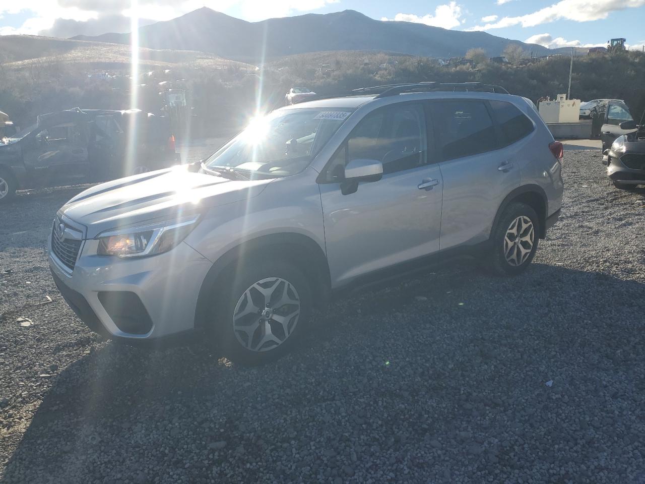 SUBARU FORESTER PREMIUM