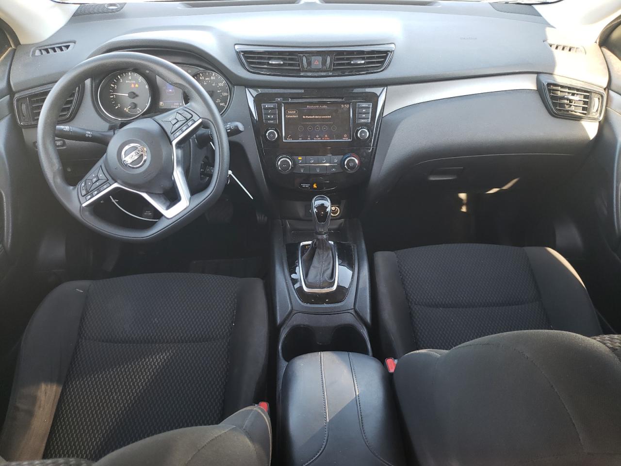 NISSAN ROGUE SPORT S