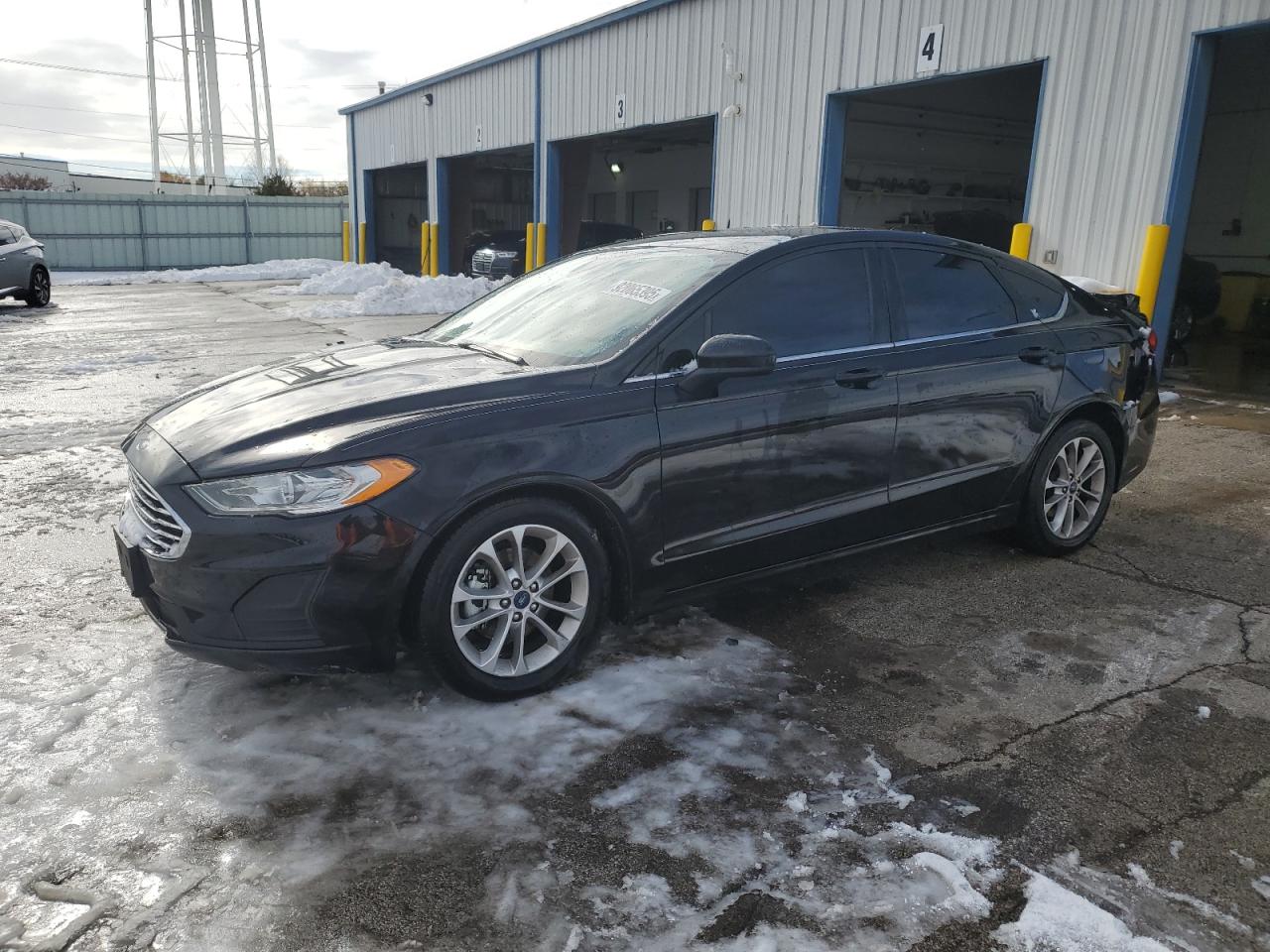 FORD FUSION SE