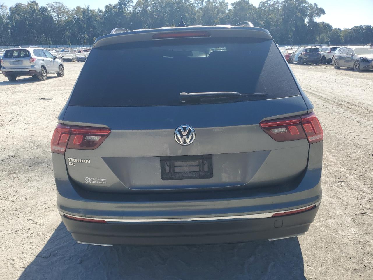 VOLKSWAGEN TIGUAN SE