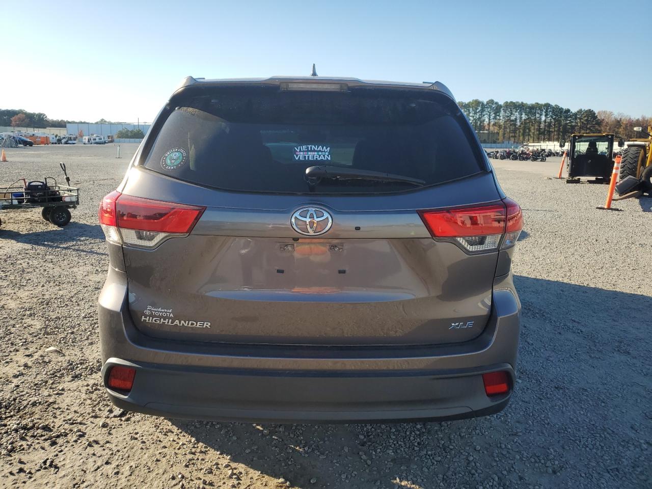 TOYOTA HIGHLANDER SE
