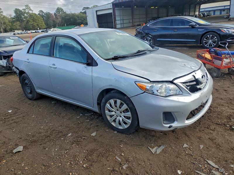 2013 TOYOTA COROLLA BA #3294268889