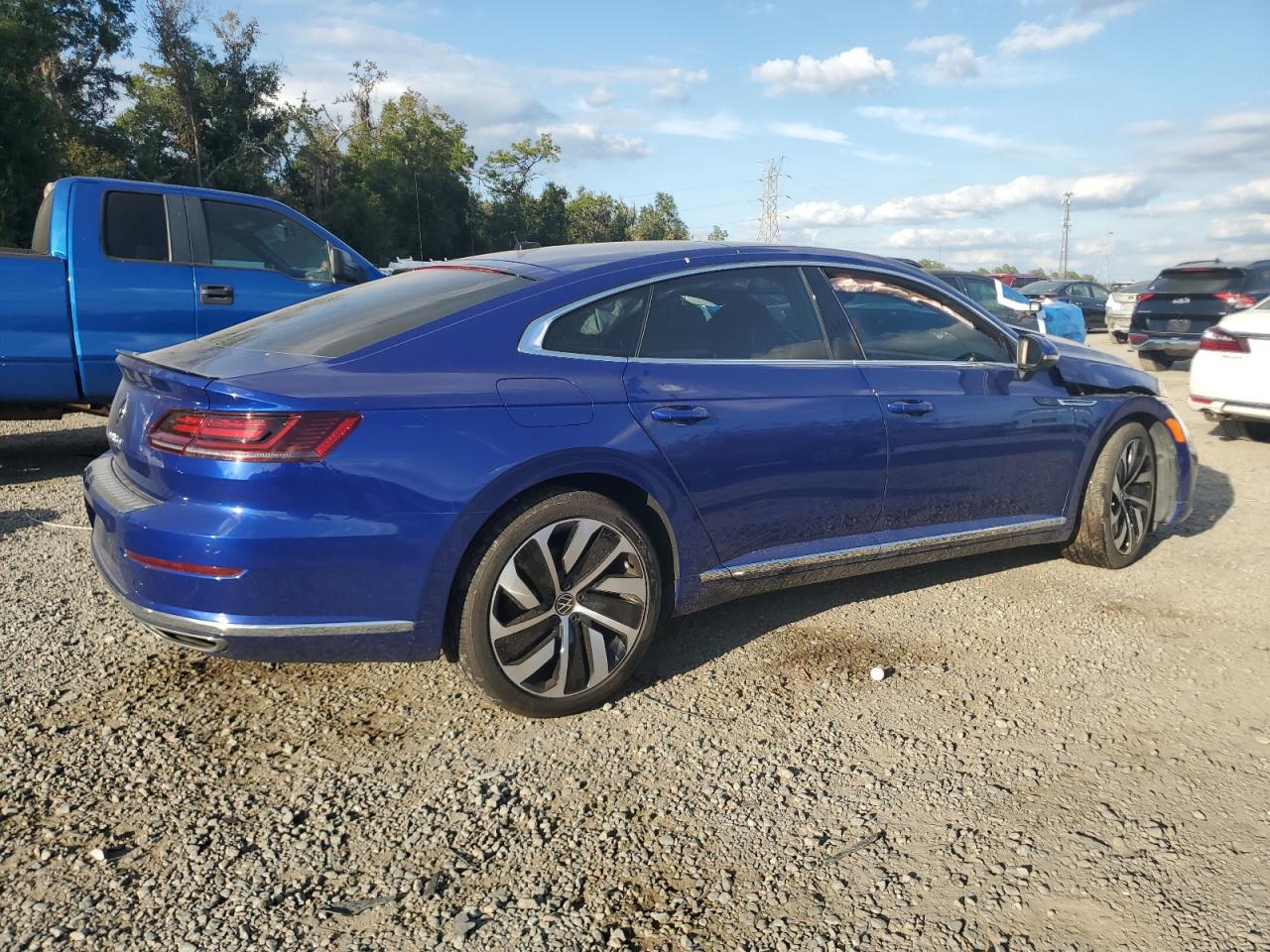 VOLKSWAGEN ARTEON SEL R-LINE