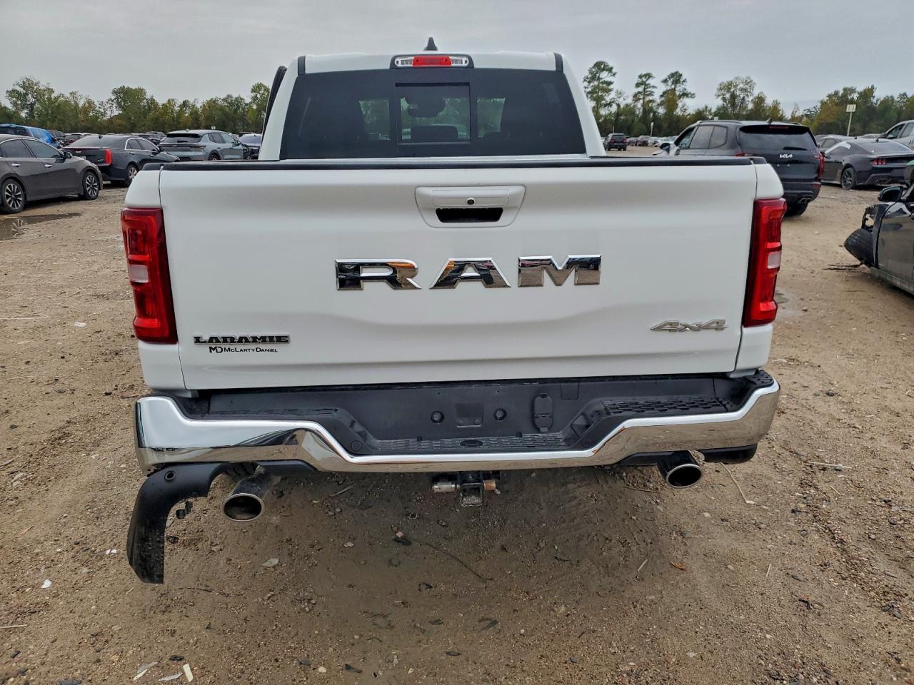 RAM 1500 LARAMIE