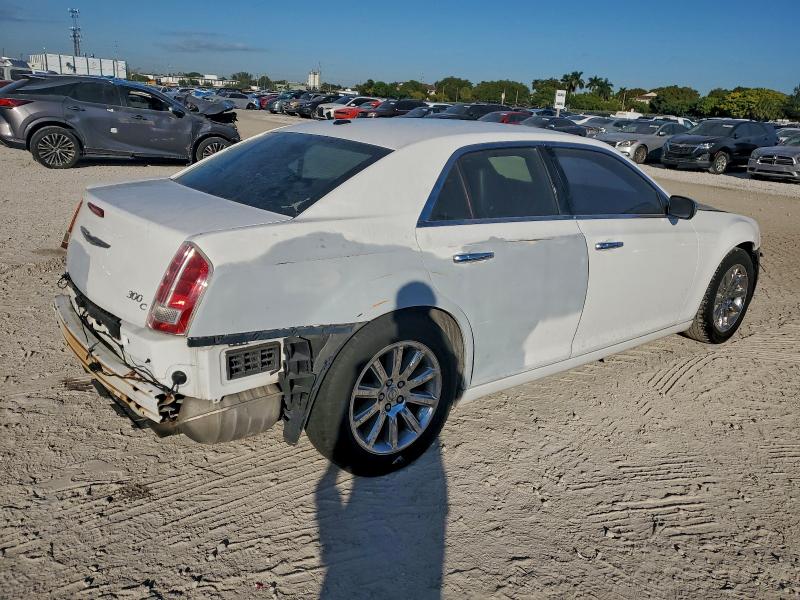 2014 CHRYSLER 300C #3304364588