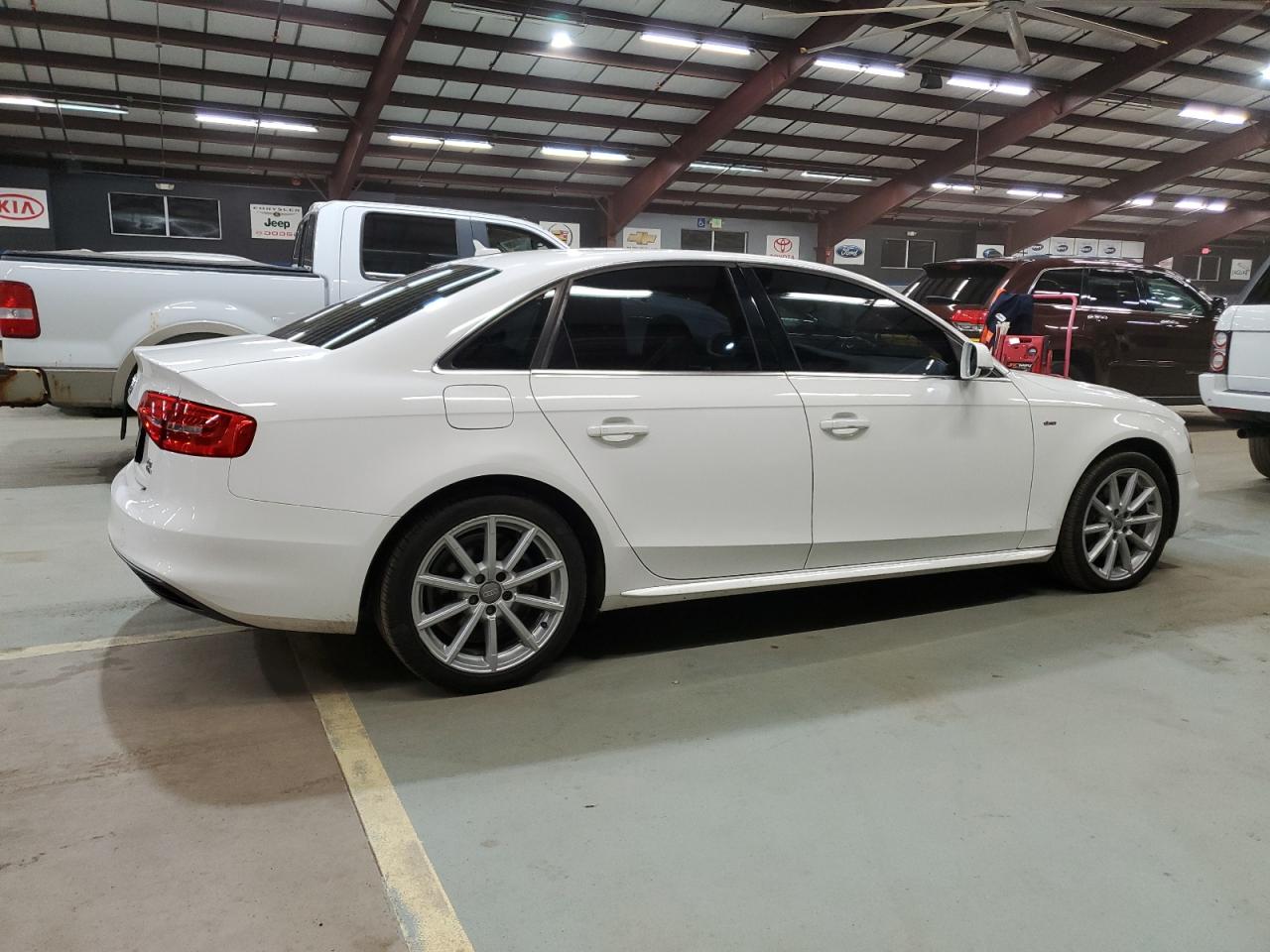 AUDI A4 PREMIUM S-LINE