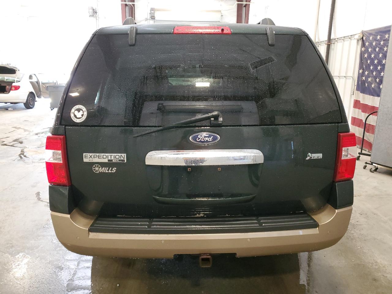 FORD EXPEDITION EL XLT