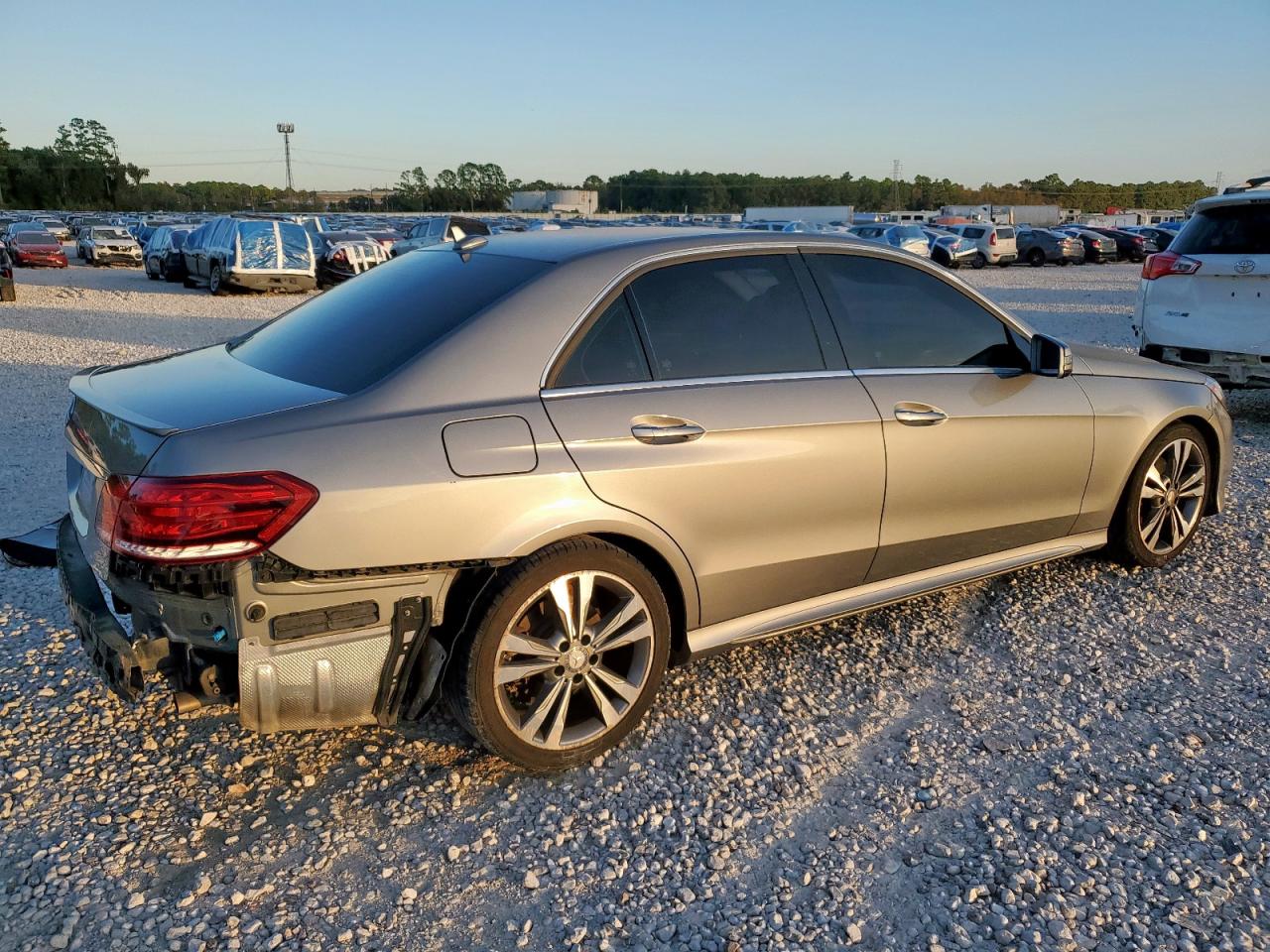 MERCEDES-BENZ E-CLASS 350