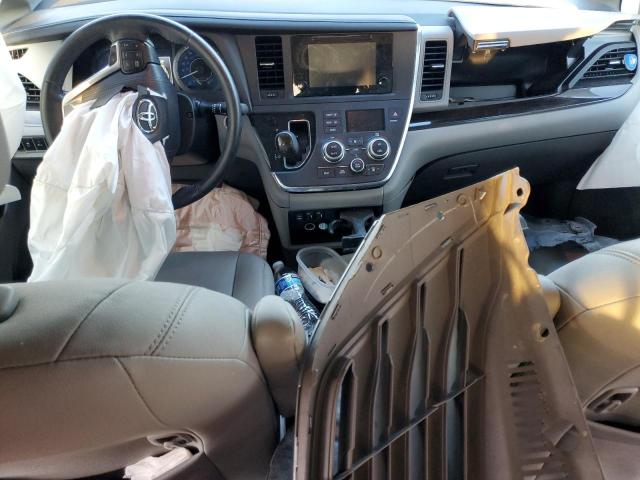 2017 TOYOTA SIENNA XLE #3308434281