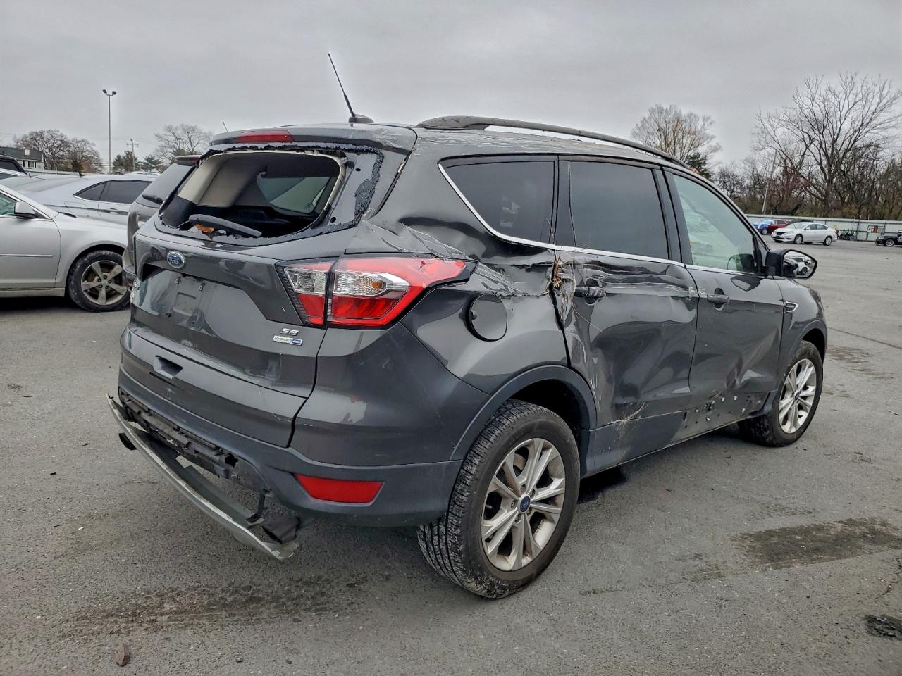 FORD ESCAPE SE