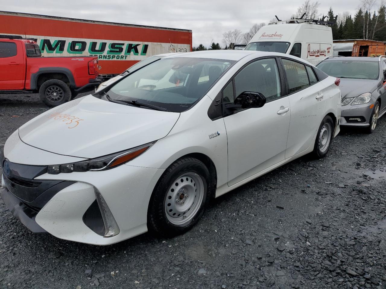 TOYOTA PRIUS PRIME LE