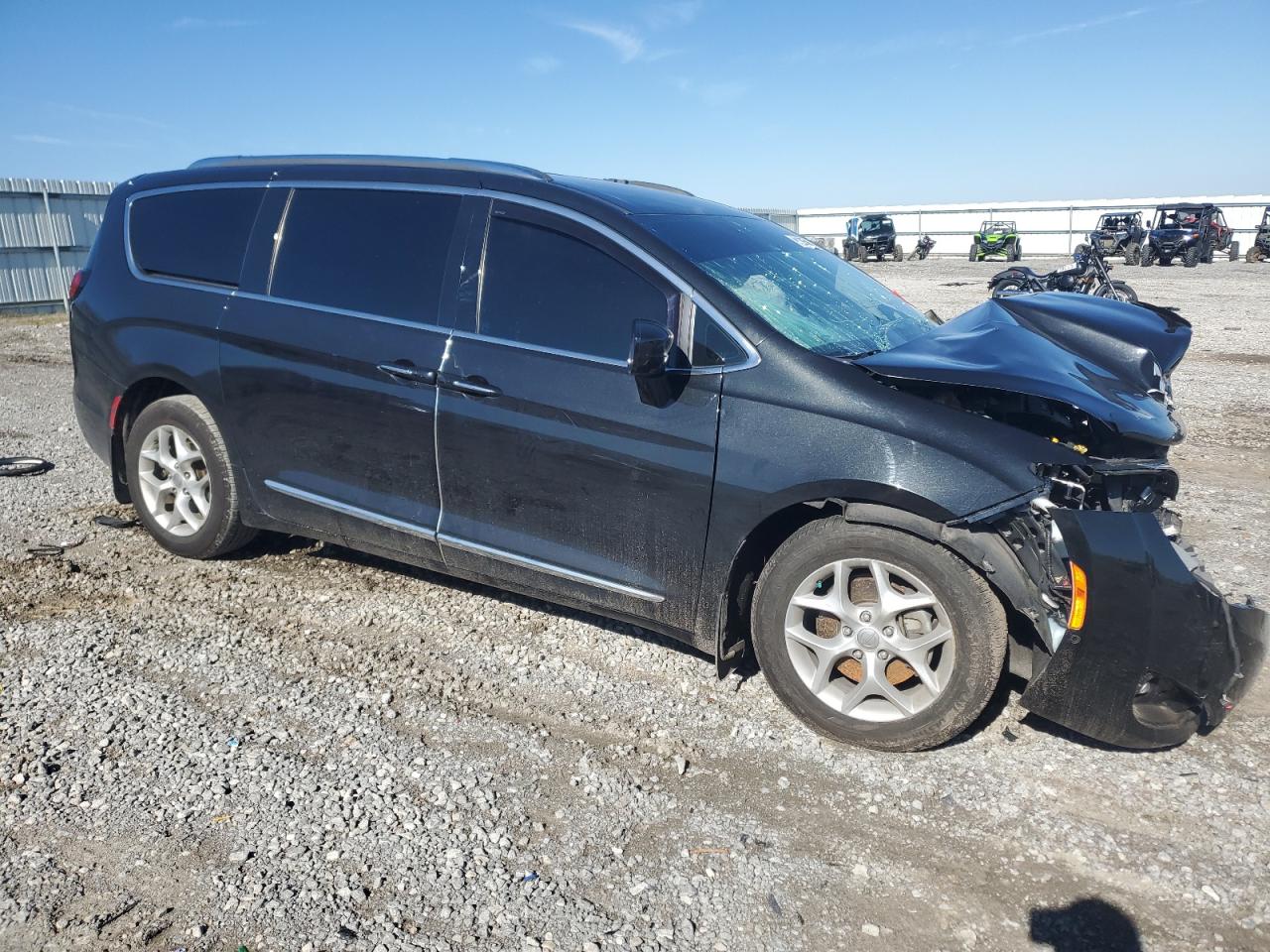 CHRYSLER PACIFICA TOURING L