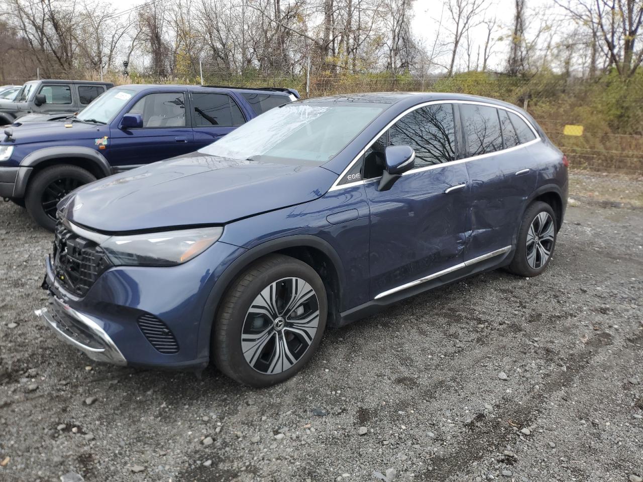 MERCEDES-BENZ EQE SUV 350+