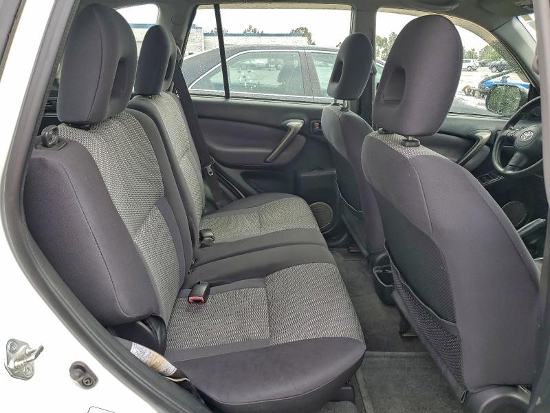 2004 TOYOTA RAV4 #3296947821