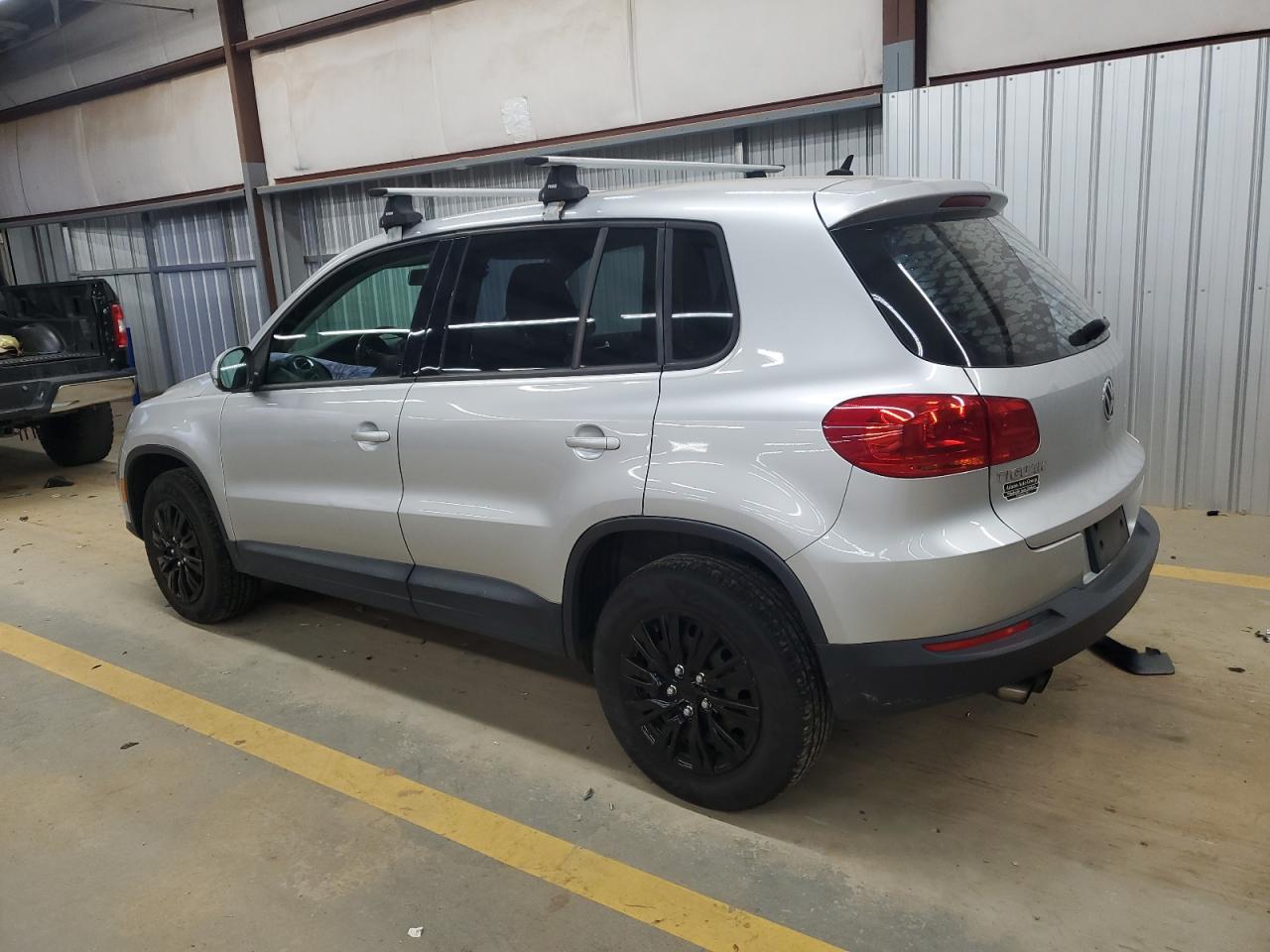 VOLKSWAGEN TIGUAN S