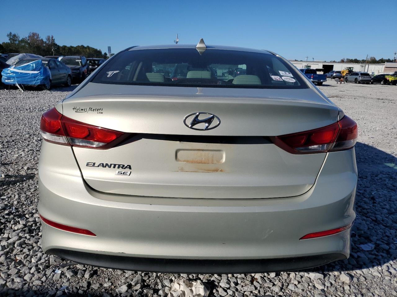 HYUNDAI ELANTRA SE