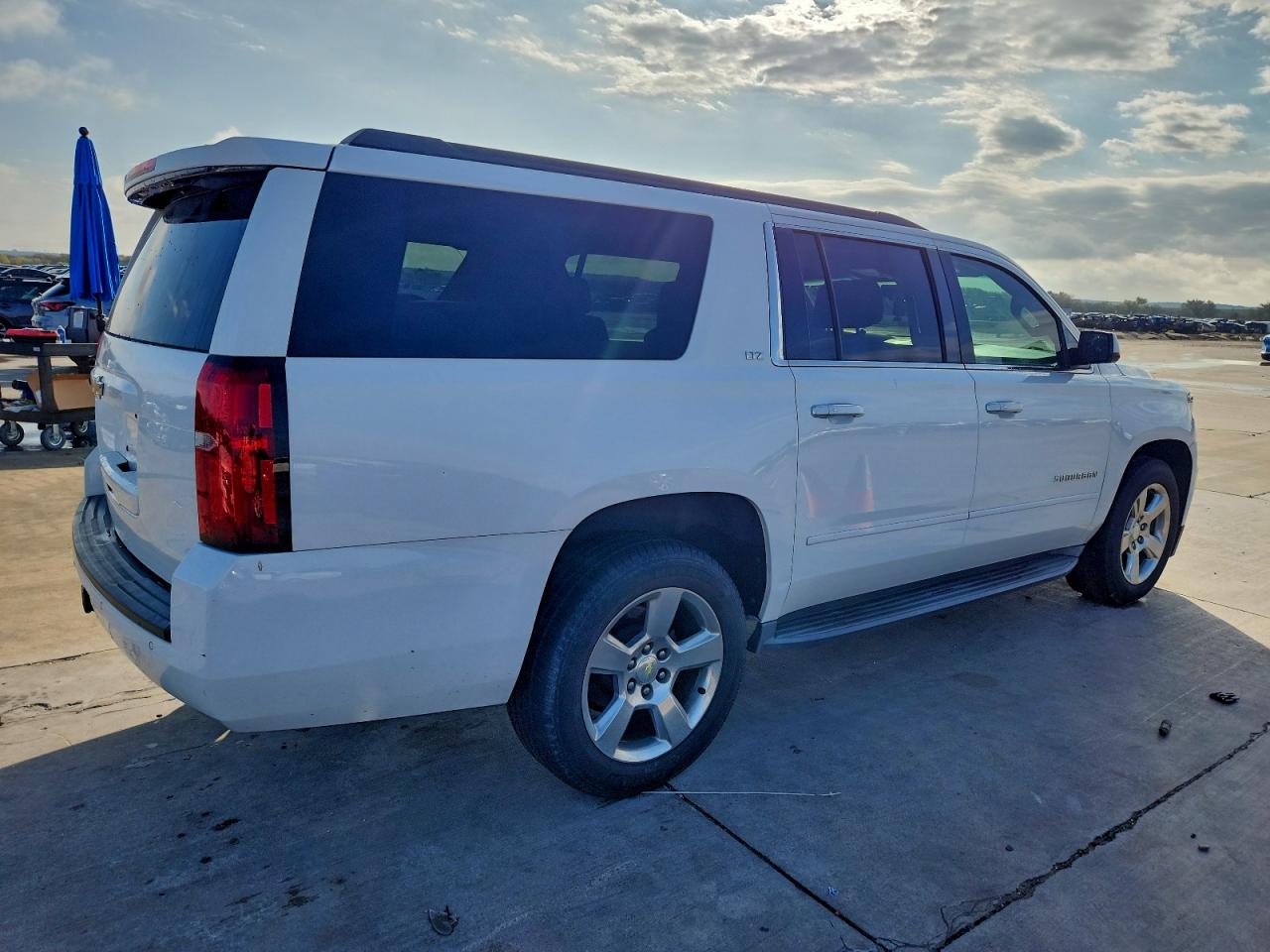 CHEVROLET SUBURBAN C1500 LTZ
