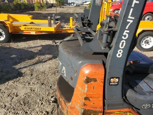 2013 TOYT FORKLIFT #3297896807