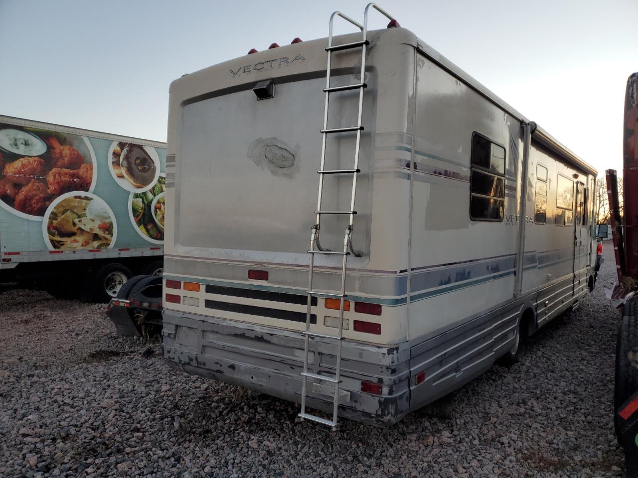 Lot #3282517898 1994 CHEVROLET P30