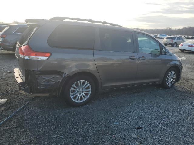 2012 TOYOTA SIENNA XLE #3292547675