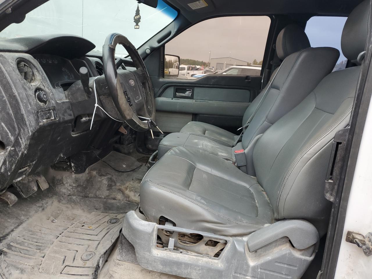 FORD F-150 SUPER CAB