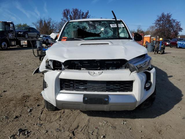 2024 TOYOTA 4RUNNER SR #3291289461