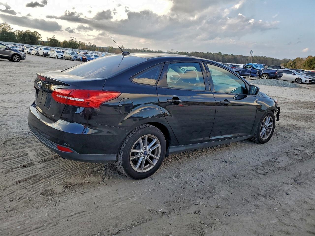 Lot #3308445342 2018 FORD FOCUS SE