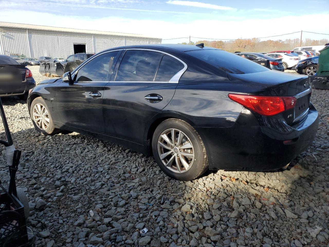 INFINITI Q50 BASE
