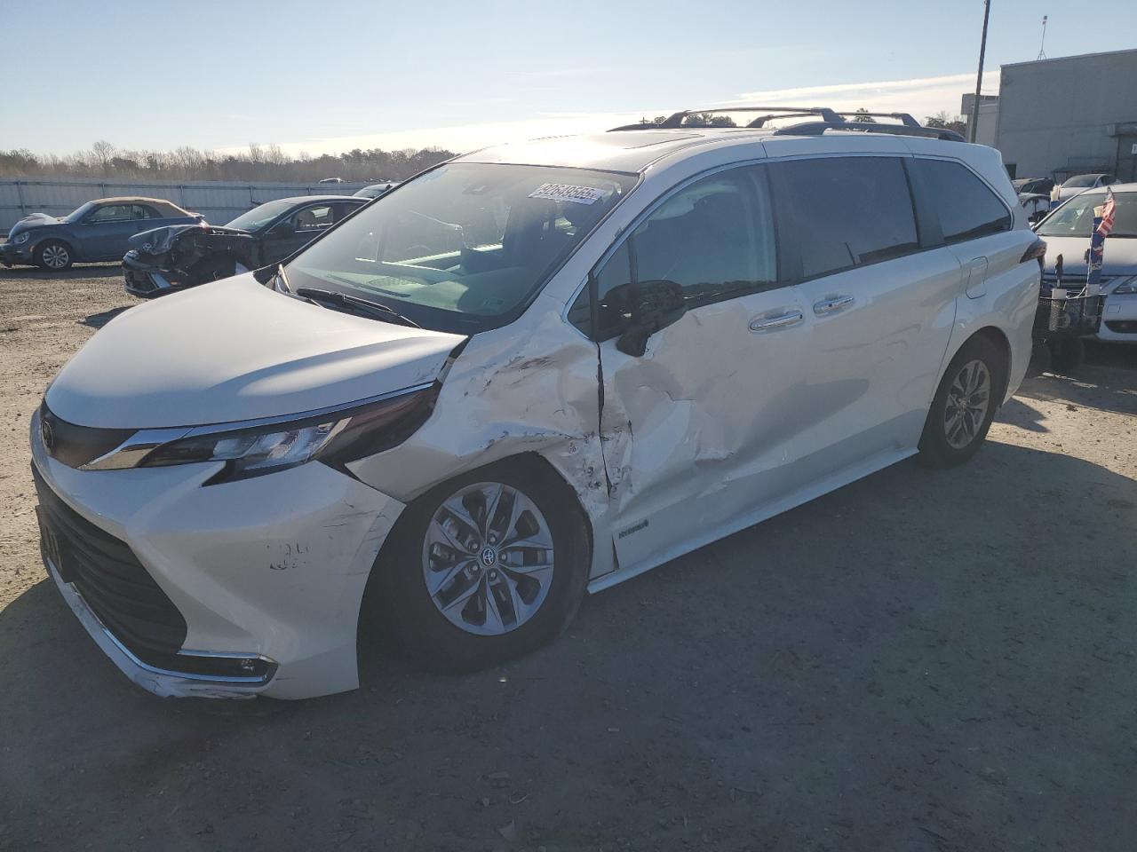 TOYOTA SIENNA XLE