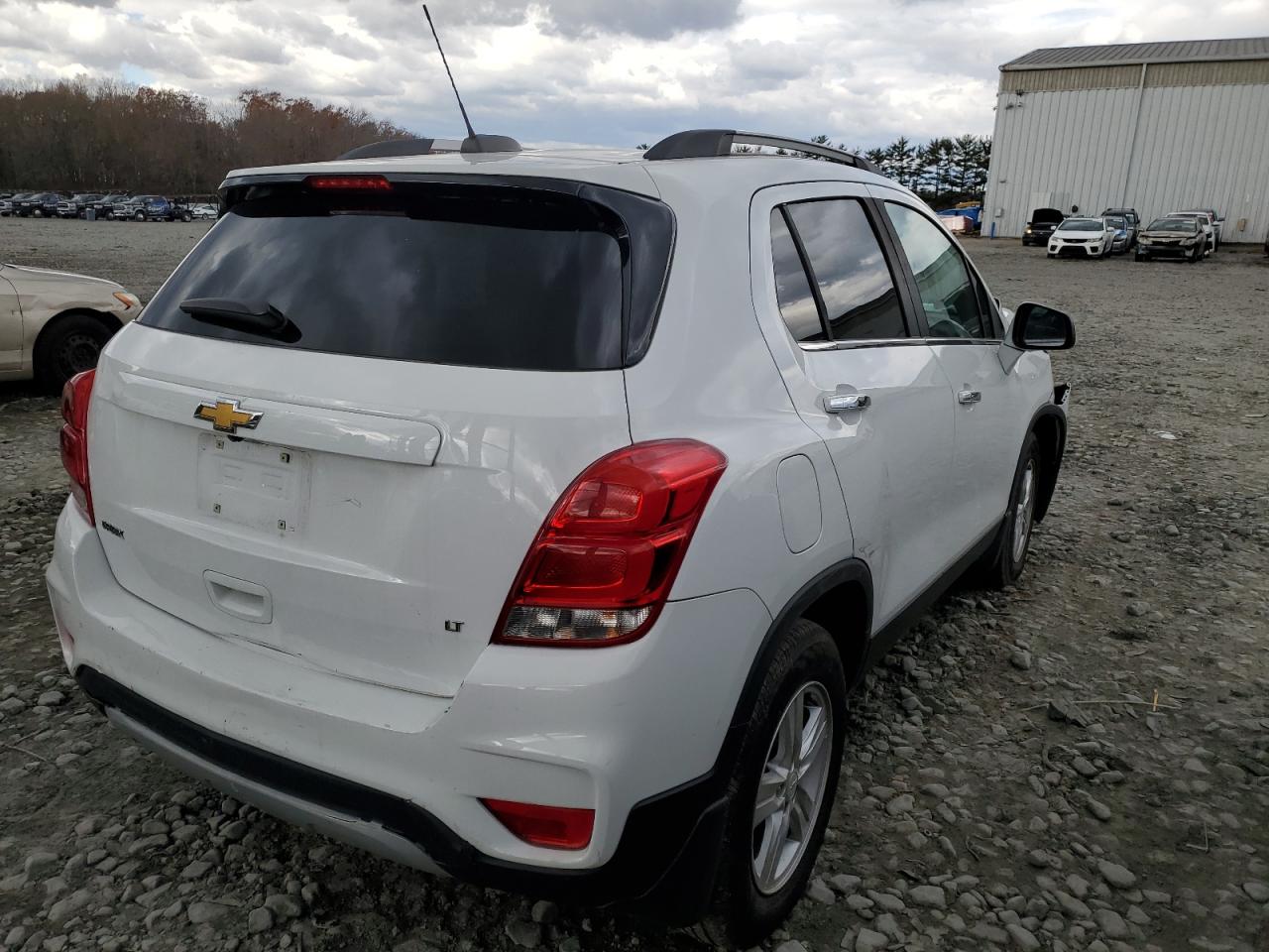 Lot #3318949930 2020 CHEVROLET TRAX 1LT