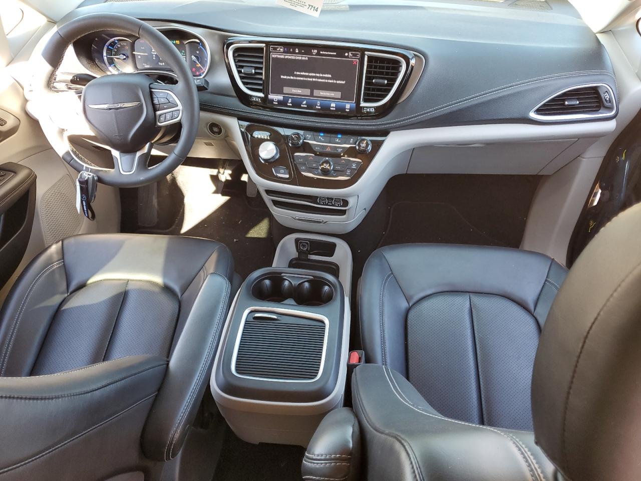 CHRYSLER PACIFICA HYBRID TOURING L